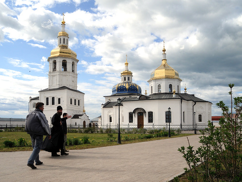 Абалакский Знаменский монастырь расположен в 30 км от г. Тобольска Тюменской области Абалакский Знаменский монастырь